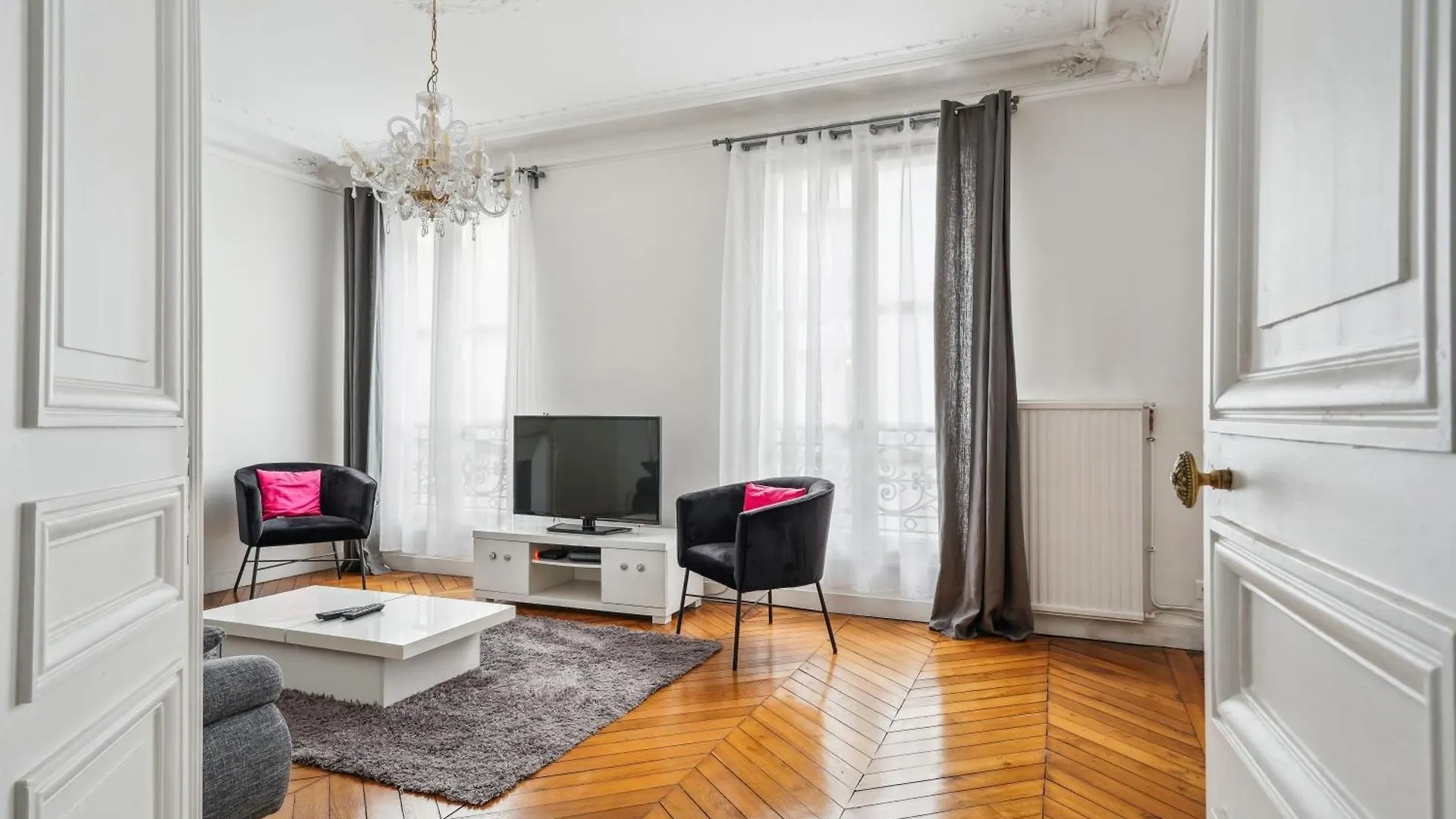 Luxury La Tour